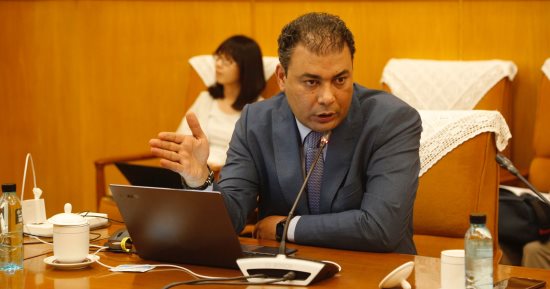بكين تناقش آليات الترجمة من الصينية إلى اللغات الأجنبية الأخرى.. صور