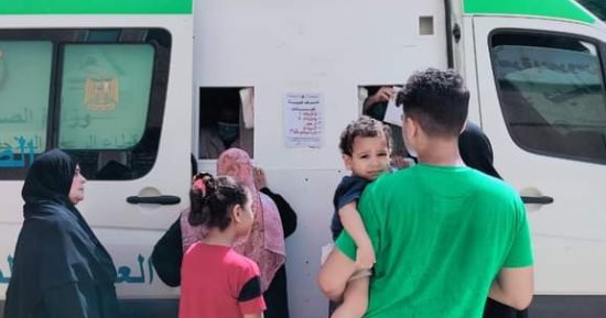 الكشف المجانى على 1031 مواطنا فى قافلة طبية بمركز الشهداء بالمنوفية