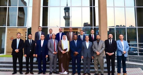 وفد برلمان العراق يزور مركزا لصندوق مكافحة وعلاج الإدمان لنقل تجربة مصر.. صور
