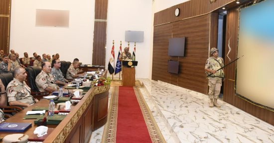 الفريق أسامة عسكر يشهد تنفيذ مشروعى مراكز القيادة التعبوى المشترك للقوات الجوية والدفاع الجوى 