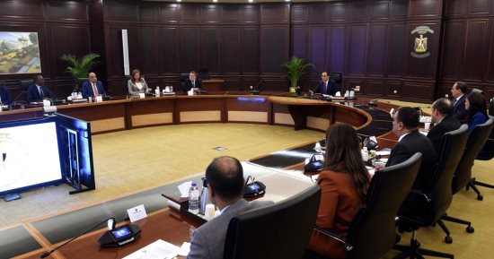 رئيس الوزراء يتابع خطة تنفيذ برنامج الطروحات الحكومية وتمكين القطاع الخاص