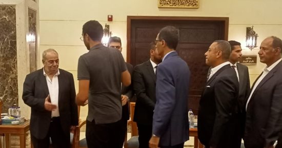 وزراء ومسئولون ونواب يشاركون فى عزاء والد زوجة وزير شؤون المجالس النيابية