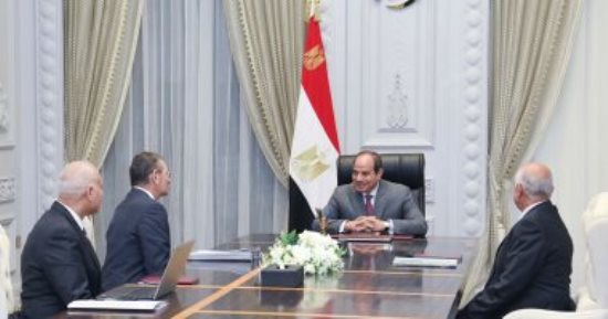 صحيفة كويتية تبرز تأكيد الرئيس السيسى احترام المصريين وتقديرهم للشهداء 