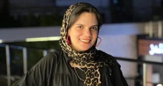 وفاة الناقدة المسرحية الشابة رنا أبو العلا