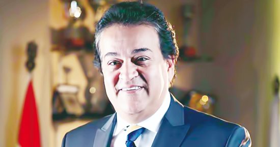 وزير الصحة يلتقى مساعد عميد كلية الطب بجامعة هارفارد الأمريكية لبحث التعاون