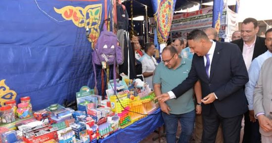 محافظ الدقهلية يفتتح معرض "أهلا مدارس" بخصومات تصل إلى 40%.. صور