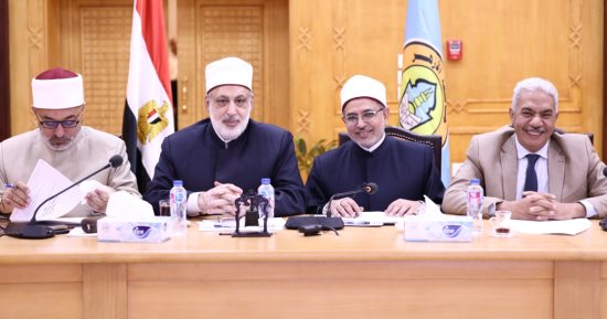 مجلس جامعة الأزهر يهنئ الدكتور شوقي علام بثقة رئيس الجمهورية