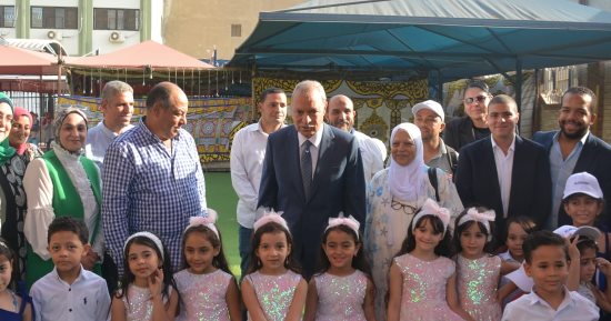 محافظ القليوبية يسلم أجهزة كهربائية للعرائس غير القادرات واليتيمات