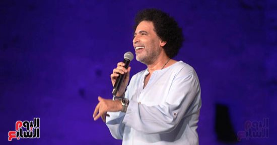 مصطفى شوقى يغنى للعندليب وعدوية ويتألق بأجمل أغانيه بمهرجان القلعة.. صور