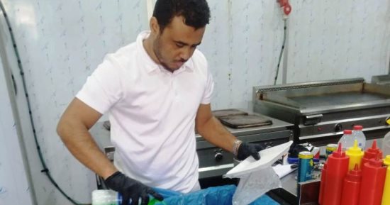  حملة لحماية المستهلك وإعدام المخلفات بأسوان 