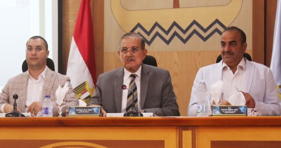 محافظ كفر الشيخ يوجه بتنفيذ برامج الخطة الاستثمارية للعام المالي 2023-2024 