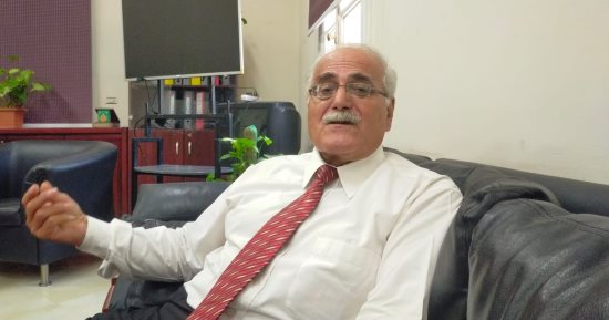 كيف أثرت التغيرات المناخية على الطقس؟.. أستاذ مناخ يرد: تكيفنا مع المناخ يبدأ باختيار نوعية الملابس.. الدكتور على قطب: مصر انتبهت لتأثير تغير المناخ ولا تصدر انبعاثات كربونية إلا بنسبة ضئيلة