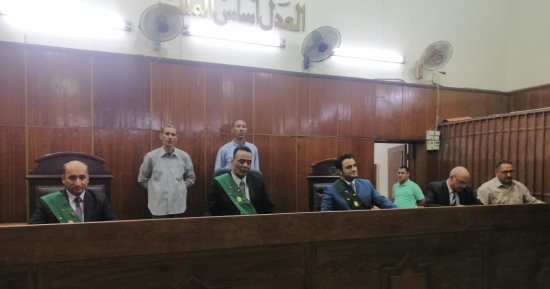 المشدد 6 سنوات وغرامة 100 ألف جنيه لعامل بتهمة الاتجار فى المخدرات بسوهاج