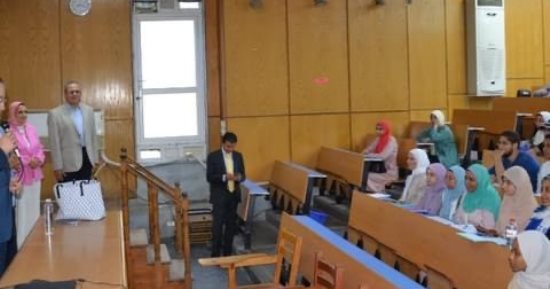 استعدادات العام الدراسى الجديد بجامعة الإسكندرية.. انتهاء أعمال الصيانة بالمعامل والمدرجات وقاعات الدراسة وتوفير وسائل السلامة.. بدء استقبال طلبات المدينة الجامعية.. ورئيس الجامعة: توفير خدمة علاجية مميزة.. صور