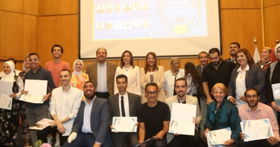 نيفين الكيلاني: أكاديمية الفنون تمثل منارة تعليمية متفردة في الوطن العربى