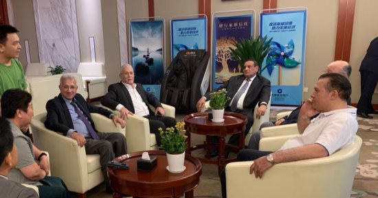 وزير التنمية المحلية يصل مدينة تشنغتشو الصينية للمشاركة بمنتدى رؤساء البلديات الدولى
