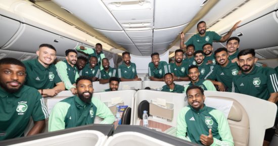 منتخب السعودية يتوجه إلى نيوكاسل لخوض أول معسكر تحت قيادة مانشيني