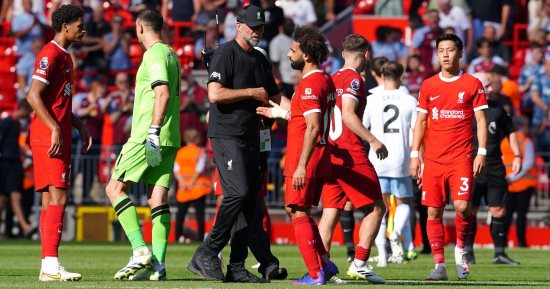 كلوب يحسم الجدل: محمد صلاح مستمر مع ليفربول.. هو لاعبنا ويريد البقاء