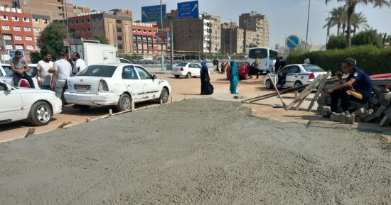 محافظة الجيزة ترفع كفاءة الطريق أمام حديقة سفاري بارك اتجاه كوبرى عرابي