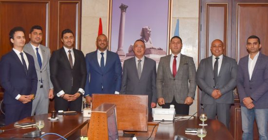 محافظ الإسكندرية يناقش سبل الاستفادة من مبادرة "ابدأ" لحل مشكلات المستثمرين 