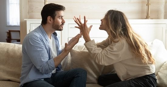 كيف تحمى نفسك من شخص "توكسيك" فى محيطك.. استشارى يقدم الحل