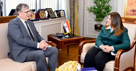 وزيرة الهجرة تجري مباحثات مع السفير الهولندي بشأن إلحاق العمالة بأوروبا