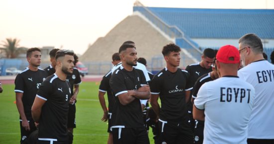 انطلاق معسكر المنتخب الأوليمبى فى العين السخنة استعدادا للتجربة الروسية.. صور