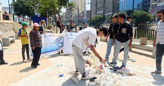 إطلاق أولى فعاليات مبادرة "لا للبلاستيك" من بحر مويس بالزقازيق.. صور