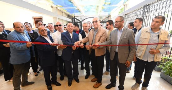 وزير الإسكان ومحافظ الإسكندرية يفتتحان الملحق الإدارى لشركة مياه الشرب بالإسكندرية