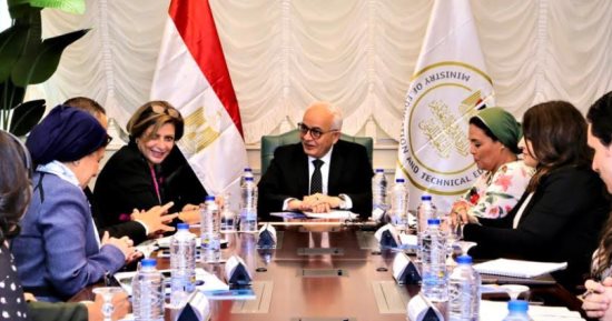 رضا حجازى لوفد البنك الدولى: الأمية وعجز المعلمين والتسرب تؤثر في جودة التعليم