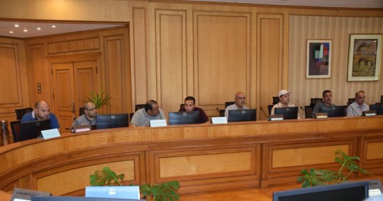 لجنة الإقامة والإعاشة بجامعة حلوان تجتمع لوضع اللمسات النهائية لأسبوع شباب الجامعات