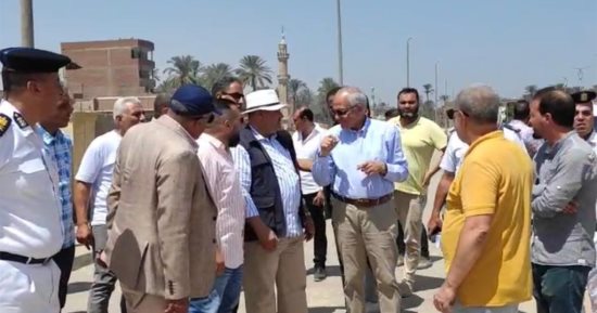 محافظ الجيزة يتفقد أعمال تطوير طريق المنصورية وإنشاء ممشى سياحى.. فيديو