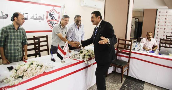 المدير التنفيذى للزمالك يتفقد عمل لجنة تلقى طلبات المرشحين للانتخابات "صور"