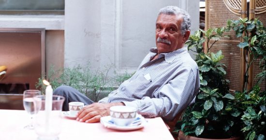 نوبل تتذكر ديريك والكوت.. كتب أول قصيدة وعمره 14 عاما