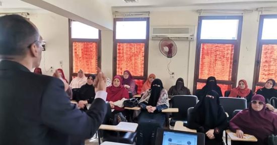 تعليم الوادى الجديد: ورش تدريبية لمعلمى القطاع الفنى لصقل مهارات "اللغة العربية"