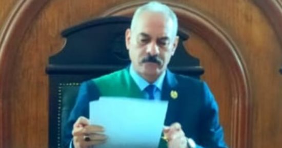 المشدد 10 سنوات لعاطل قتل آخر على مقهى فى البحيرة