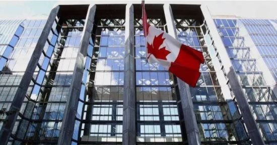 بنك كندا يؤكد أن ضعف الإنتاجية يمثل “حالة طوارئ اقتصادية”