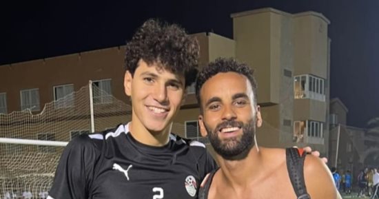 عمر فايد يزور زملاءه بالمقاولون العرب على هامش معسكر المنتخب.. صور