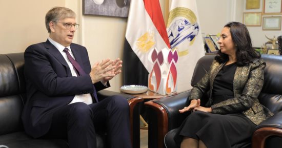 سفير هولندا بالقاهرة يشيد بجهود مصر فى ملف تمكين المرأة