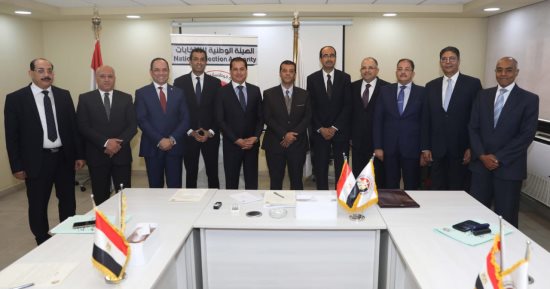 استعدادات مكثفة لإجراء الانتخابات الرئاسية.. الهيئة تعلن قبول طلبات منظمات المجتمع المدنى ووسائل الإعلام لمتابعة الاقتراع والفرز.. و4 اجتماعات للوطنية للانتخابات حددت خلالها ملامح خريطة السباق الانتخابى