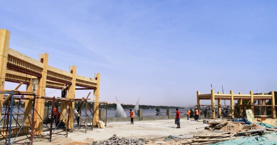 نائب محافظ أسوان: لأول مرة إنشاء ممشى زجاجى بأحدث الأنظمة بكورنيش النيل