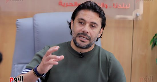 أحمد حسن عميد الكرة المصرية يحتفل بعيد ميلاده الـ"49" اليوم