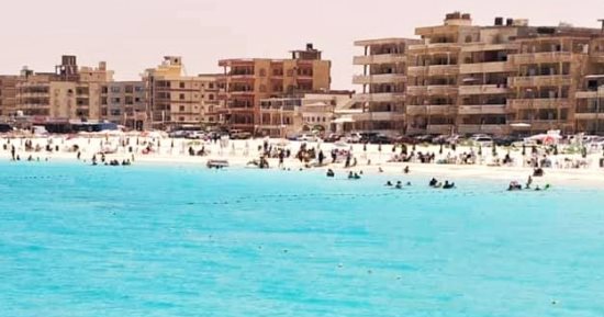 طقس مطروح والساحل اليوم.. الحرارة 35 درجة والآلاف يستمتعون على الشواطئ