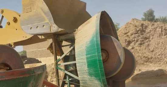 حملة مكبرة لإزالة طواحين الذهب غير المرخصة بصحراء حجازة فى قنا