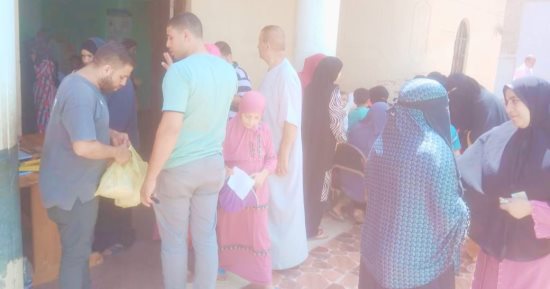 قافلة طبية تقدم كافة الخدمات والاستشارات وصرف الأدوية مجاناً بكفر الشيخ