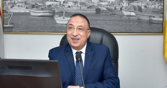 محافظ الإسكندرية يناقش خطة المجلس القومي للسكان ومؤشراتها 