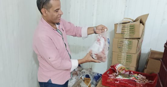 ضبط 6 أطنان و966 كيلو لحوم فاسدة ومذبوحة خارج المجازر بالجيزة