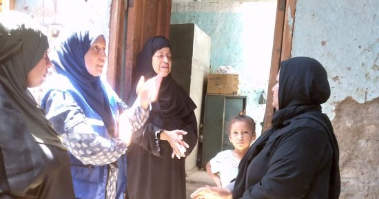 قطار حملة 100 يوم صحة بالأقصر يصل يومه الـ75 لدعم الأهالي بالمجان.. صور