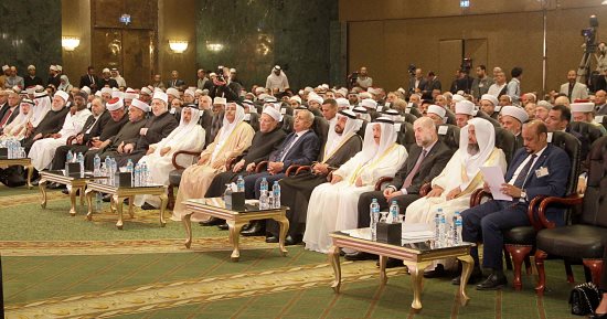 أمين الفتوى بأستراليا: على المؤسسات الدينية دخول الفضاء الإلكترونى لنشر المفاهيم الصحيحة