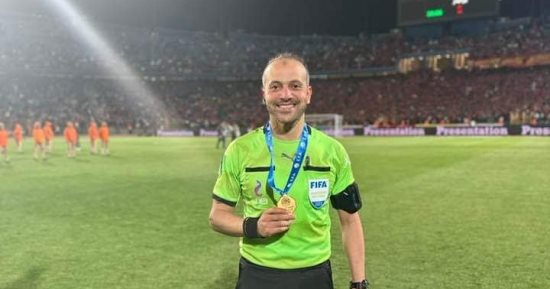 أحمد حسام طه يزين طاقم حكام مباراة أنجولا وبوركينا فاسو بكأس أمم أفريقيا